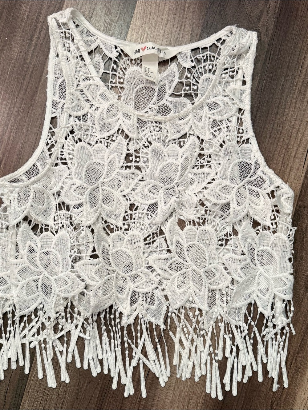 H&M White Floral Lace Fringe Camisole